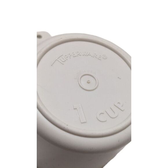 Vintage Tupperware Masuring Cup 1 CUP‎ Replacement 761 White USA Made - Picture 4 of 4